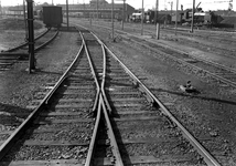 836657 Gezicht op het emplacement te Maastricht, met een klapwissel.